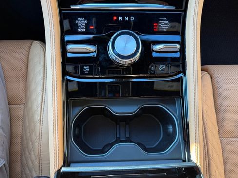 New 2025 Jeep Grand Cherokee Summit image 39