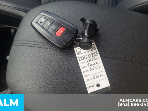 Used 2022 Toyota RAV4 XSE AWD/4WD image 17