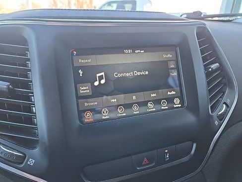 Used 2021 Jeep Cherokee Latitude image 48