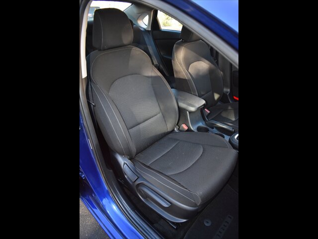 Used 2021 Kia Forte LXS FWD image 32