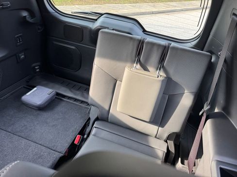 Certified 2024 Lexus GX 550 image 30