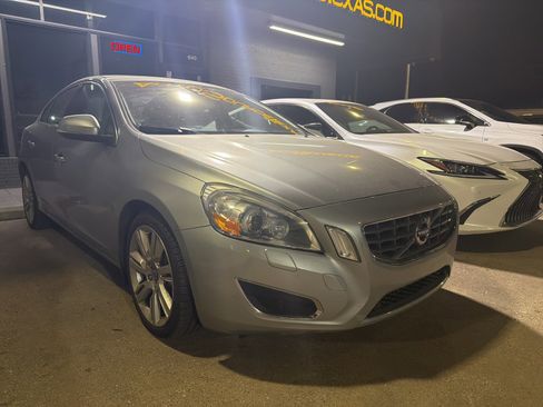 Used 2012 Volvo S60 T6 image 2