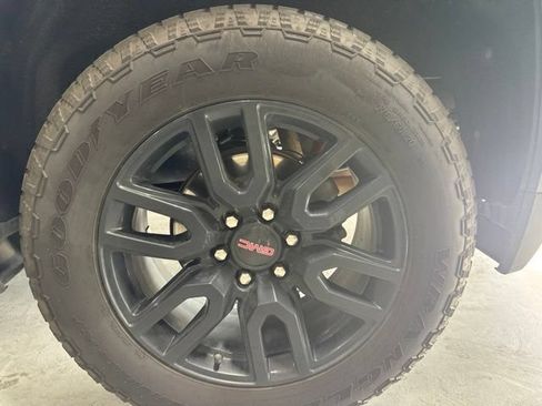 Used 2021 GMC Sierra 1500 Elevation w/ Preferred Package AWD/4WD image 11