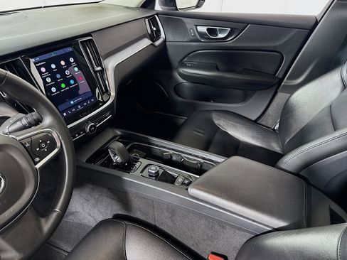 Used 2024 Volvo S60 B5 Core image 23