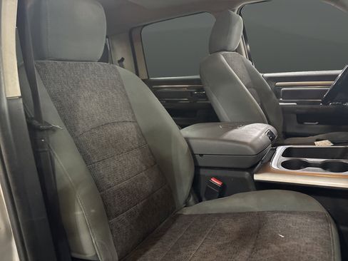 Used 2017 RAM 1500 Big Horn AWD/4WD image 29