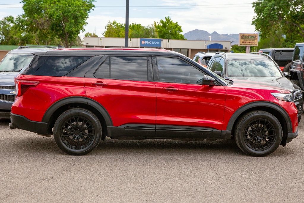 Used 2022 Ford Explorer ST AWD/4WD image 4