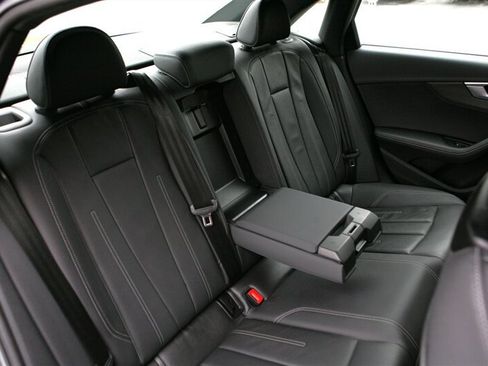 Used 2022 Audi A4 2.0T Premium Plus image 16