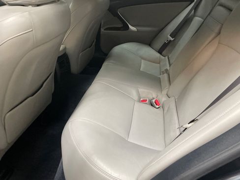 Used 2007 Lexus IS 250 RWD image 31