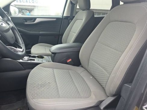 Used 2022 Ford Escape SE w/ SE Sport Appearance Package FWD image 9