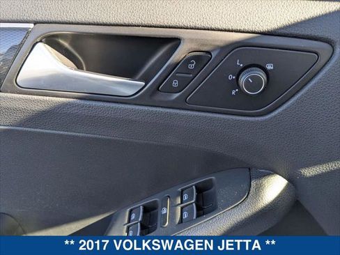 Used 2017 Volkswagen Jetta SEL image 11