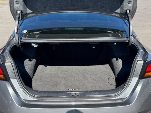 Used 2023 Nissan Altima 2.5 SV FWD image 16