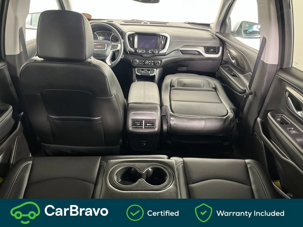 Used 2024 GMC Terrain SLT w/ LPO, Floor Liner Package AWD/4WD image 17