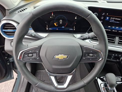 Used 2026 Chevrolet Trax LT w/ Driver Confidence Package FWD image 16