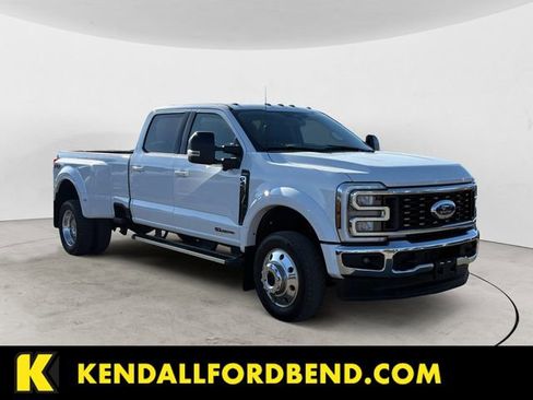 Used 2025 Ford F450 Lariat w/ FX4 Off-Road Package AWD/4WD image 6