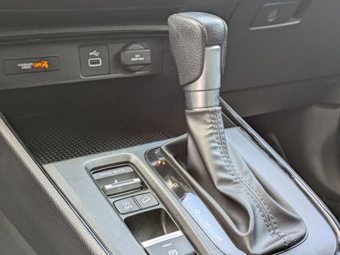 Used 2025 Honda CR-V LX image 22