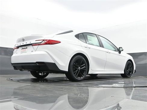 New 2026 Toyota Camry SE image 25
