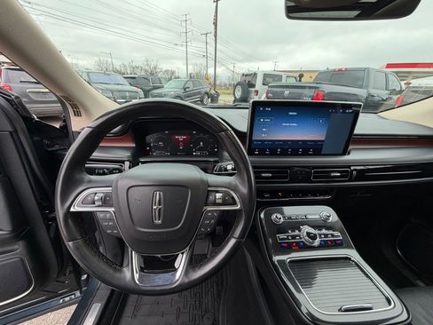 Used 2023 Lincoln Nautilus Reserve image 20