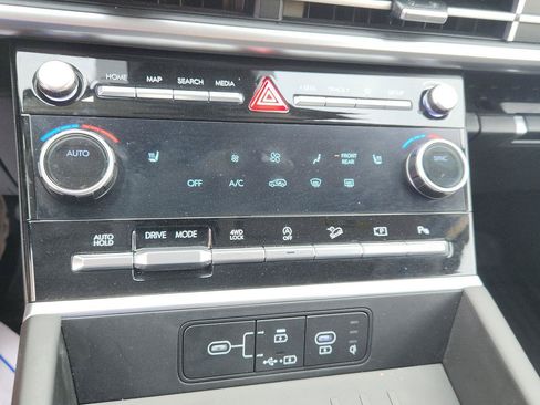 Used 2026 Hyundai Santa Fe SEL AWD/4WD image 15