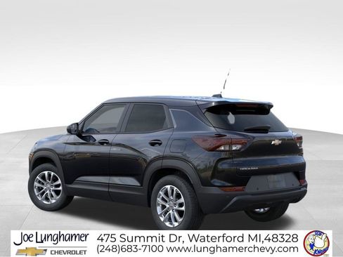 New 2026 Chevrolet TrailBlazer LS w/ LS Convenience Package FWD image 3