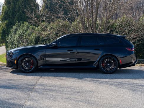 Used 2025 BMW M5 Touring w/ M Driver's Package image 6