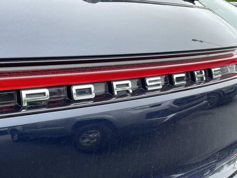 Used 2021 Porsche Macan S AWD/4WD image 11