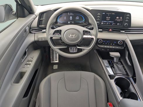 New 2026 Hyundai Elantra SEL Sport Premium FWD image 17