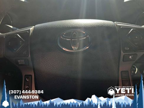 Used 2022 Toyota Tacoma TRD Off-Road w/ Technology Package AWD/4WD image 20