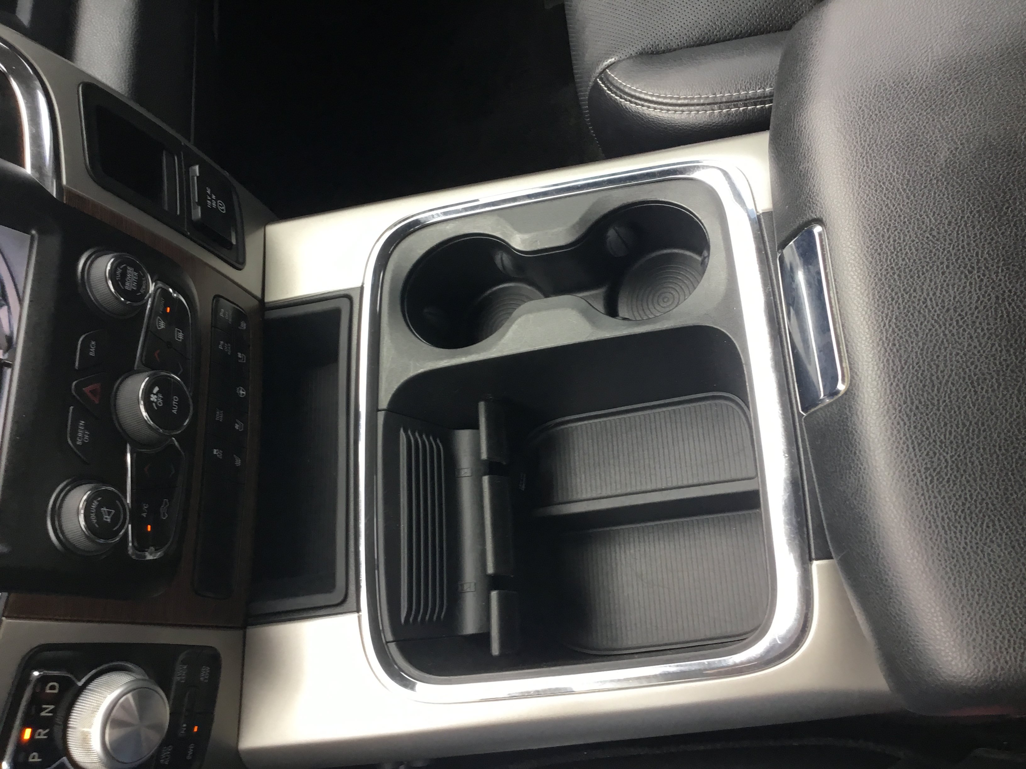 Used 2017 RAM 1500 Laramie w/ Convenience Group AWD/4WD image 19