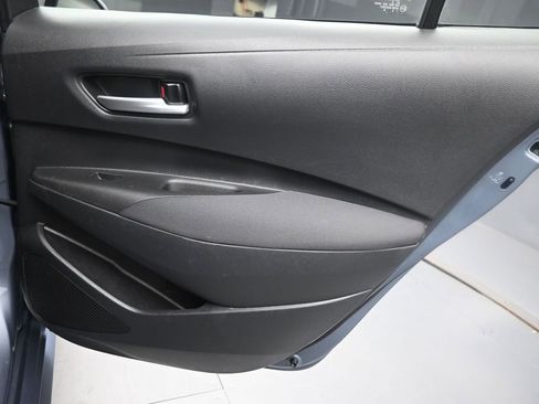 Used 2021 Toyota Corolla LE w/ LE Convenience Package FWD image 24