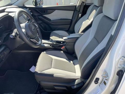 Used 2023 Subaru Crosstrek 2.0i Premium image 12