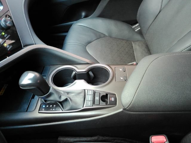 Used 2023 Toyota Camry XSE FWD image 38