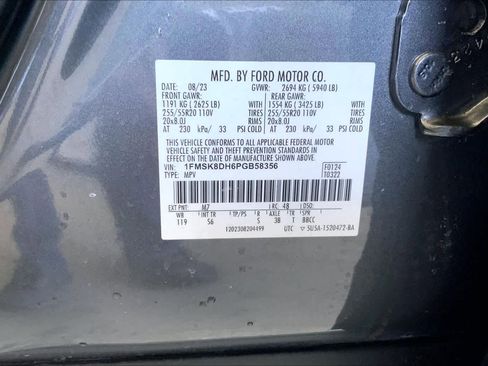 Used 2023 Ford Explorer XLT w/ Equipment Group 202A image 30
