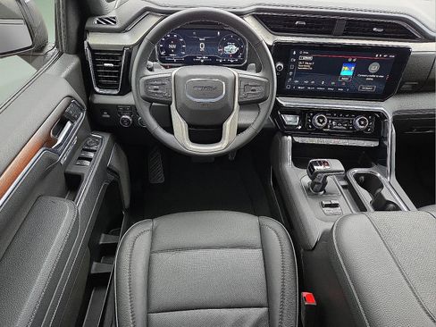 Used 2025 GMC Sierra 1500 Denali w/ Denali Reserve Package image 11