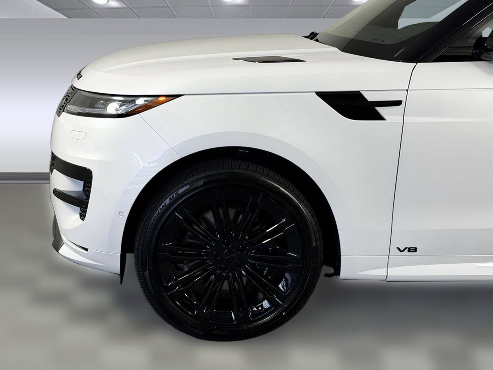 New 2026 Land Rover Range Rover Sport Dynamic SE AWD/4WD image 12