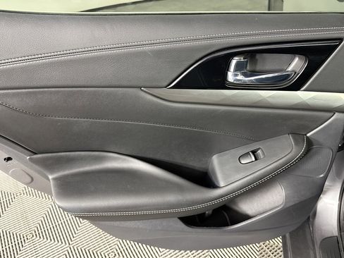 Used 2022 Nissan Maxima SV w/ Floor Mat Group FWD image 25