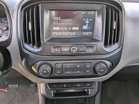 Used 2018 Chevrolet Colorado W/T w/ WT Convenience Package image 19