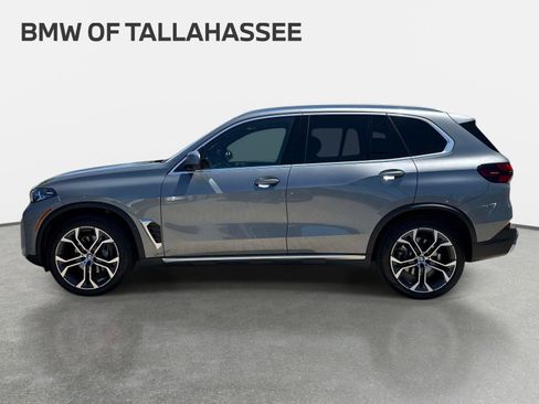 Used 2024 BMW X5 xDrive40i w/ Premium Package AWD/4WD image 8