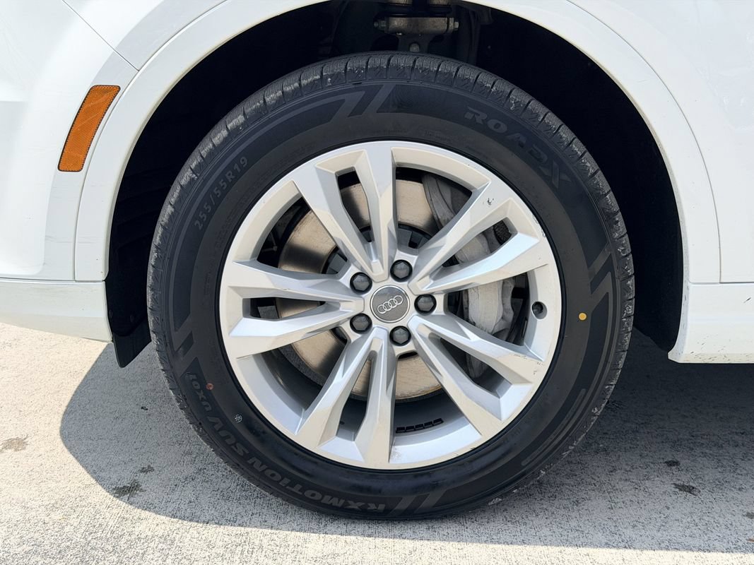 Used 2017 Audi Q7 2.0T Premium Plus AWD/4WD image 29