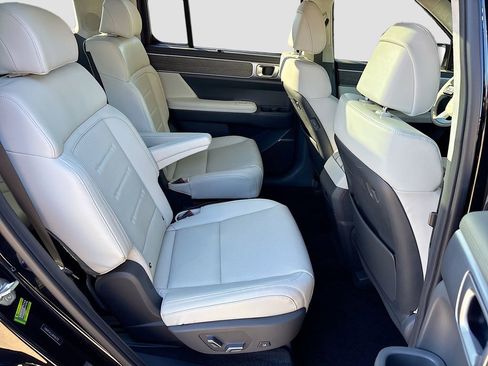 Used 2024 Hyundai Santa Fe Calligraphy image 31