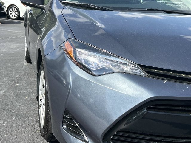 Used 2017 Toyota Corolla LE w/ Carpet Mat Package (TMS) FWD image 10
