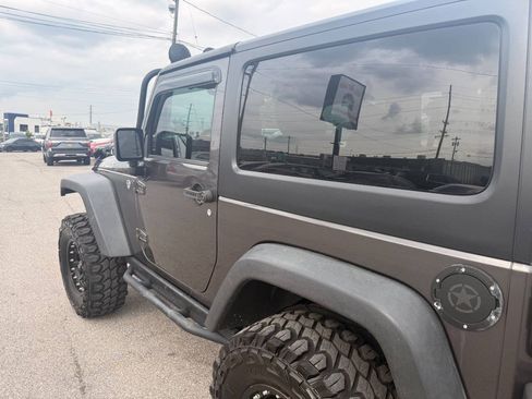 Used 2014 Jeep Wrangler Sport AWD/4WD image 10