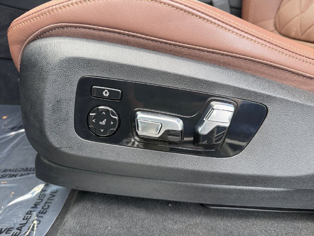 Used 2026 BMW X5 xDrive40i AWD/4WD image 36