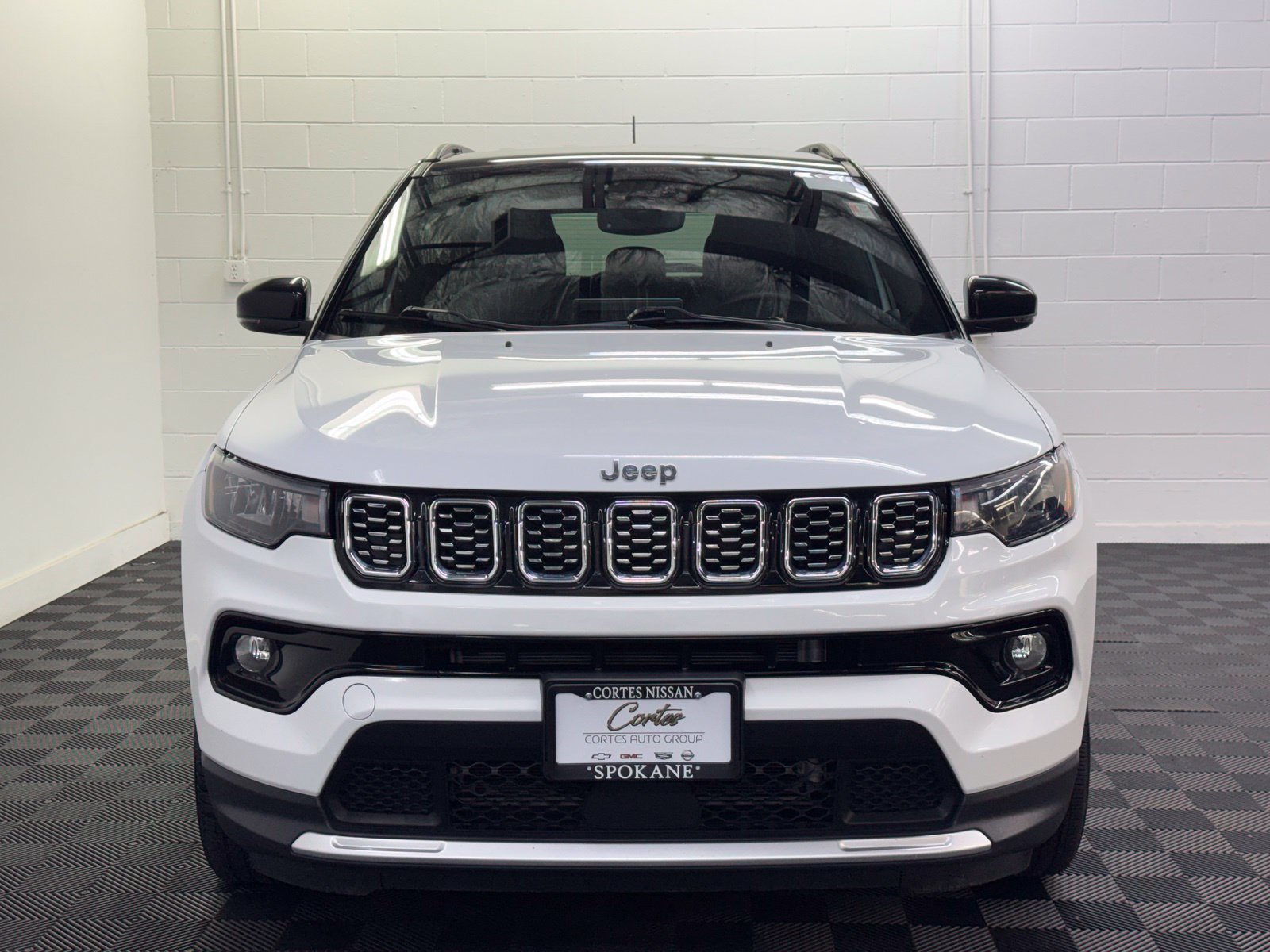 Used 2024 Jeep Compass Limited AWD/4WD image 5