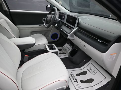 Used 2024 Hyundai Ioniq 5 Limited RWD image 32