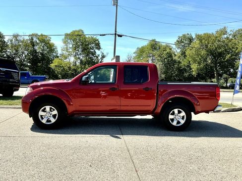 Used 2013 Nissan Frontier SV w/ SV Value Truck Pkg AWD/4WD image 8
