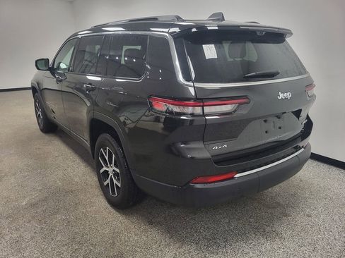 Used 2024 Jeep Grand Cherokee L Limited w/ Luxury Tech Group II image 21