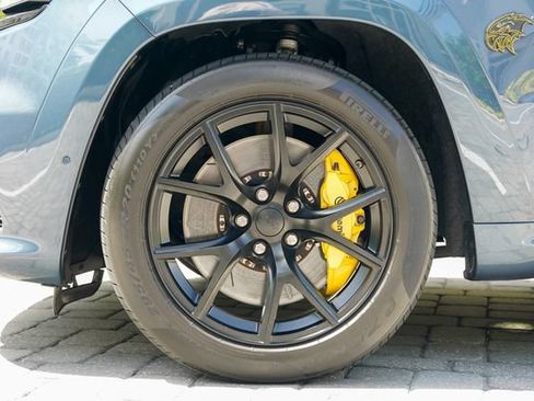 Used 2021 Jeep Grand Cherokee Trackhawk AWD/4WD image 14