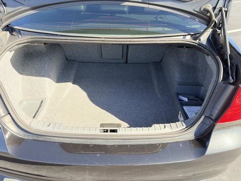 Used 2011 BMW 335i xDrive Sedan image 10