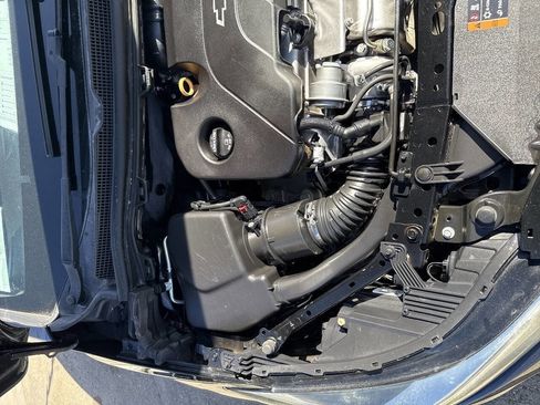 Used 2016 Chevrolet Cruze Premier image 11