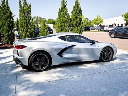 Used 2026 Chevrolet Corvette Stingray Coupe w/ Battery Protection Package RWD image 11